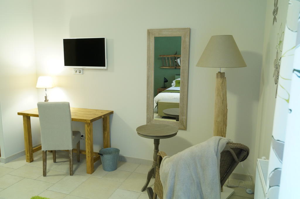Chambres D'Hotes La Leva Villette-d'Anthon Room photo