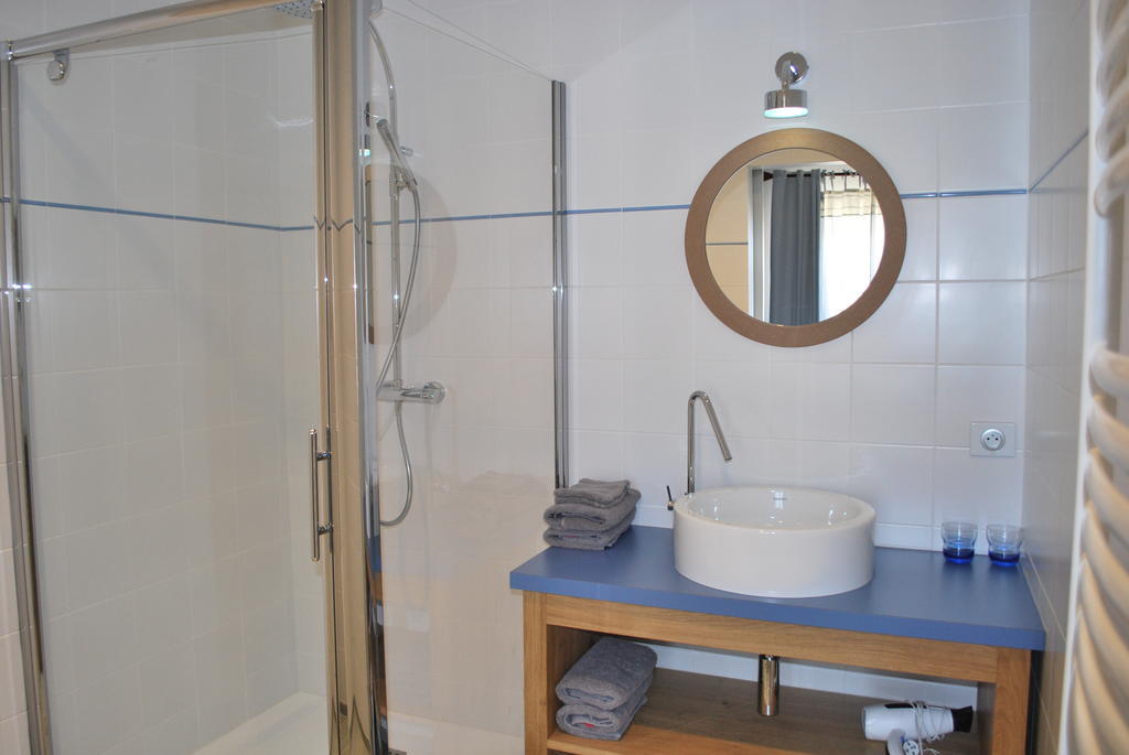 Chambres D'Hotes La Leva Villette-d'Anthon Room photo