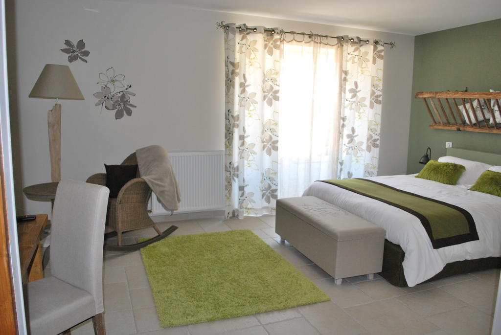 Chambres D'Hotes La Leva Villette-d'Anthon Room photo